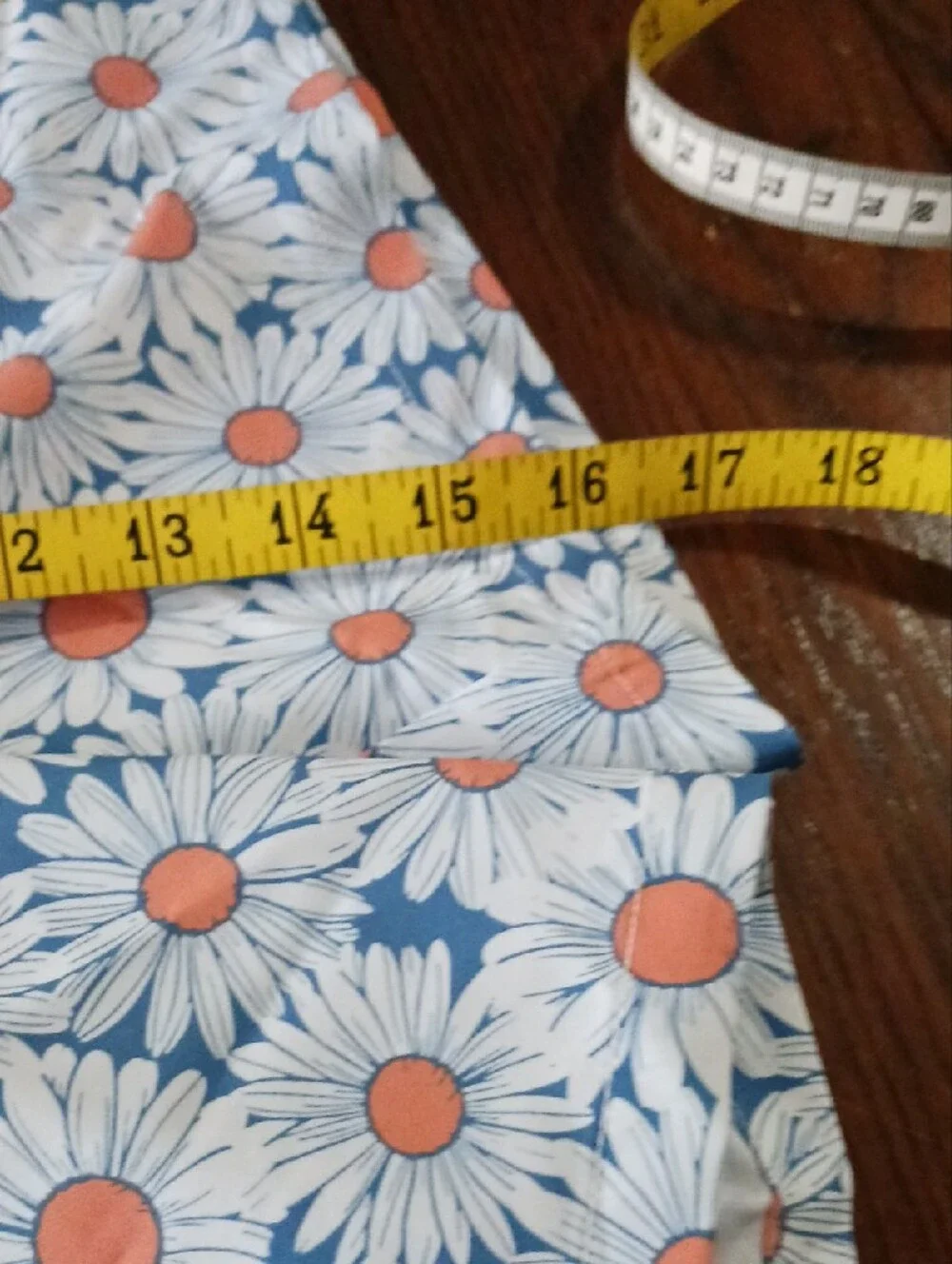 NEW!! Goodfellow & Co Light Blue Daisy-Print Swim Shorts with Orange Centers